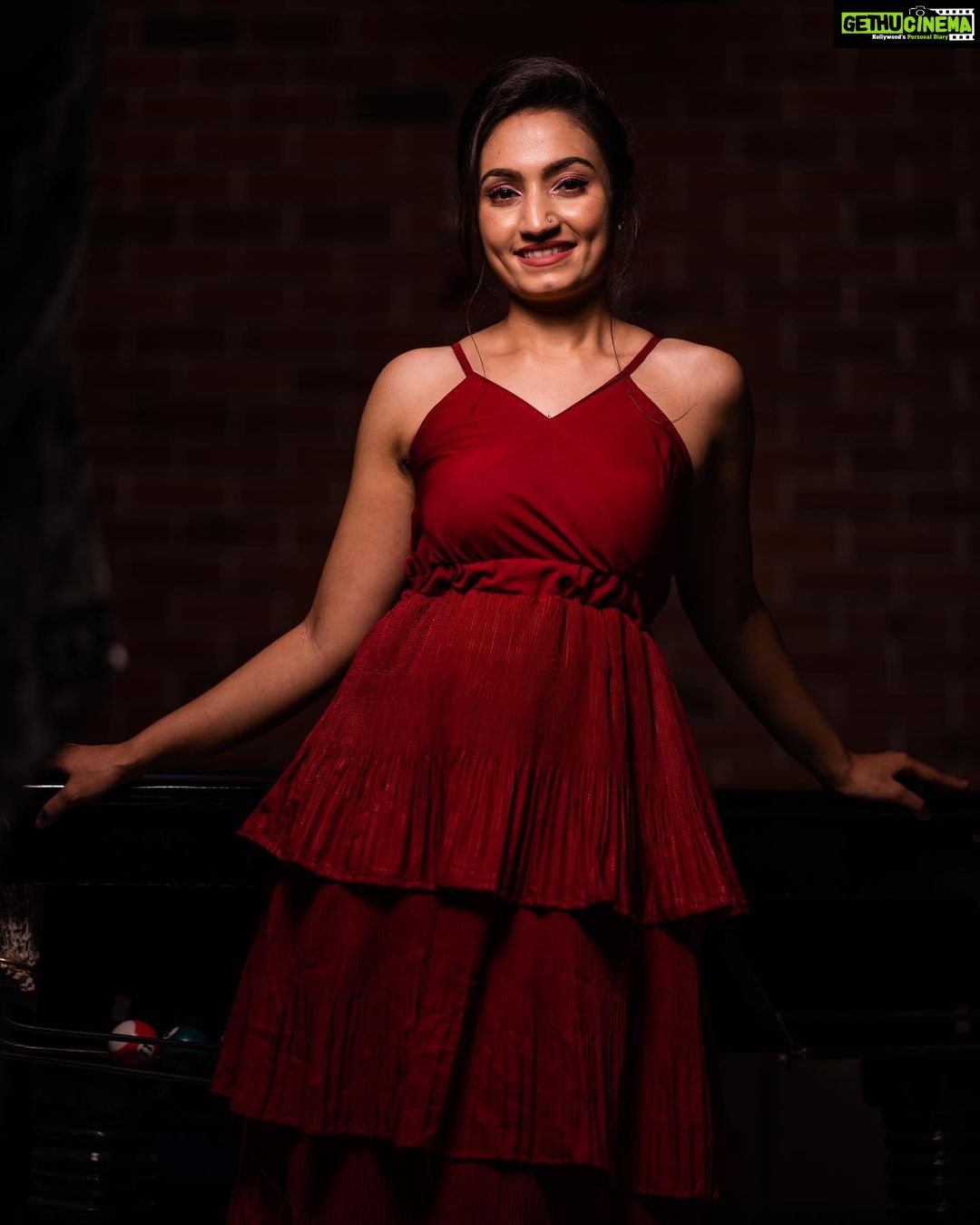 Vaishnavi Gowda Instagram - Black ? Or Red ? 🖤❤️