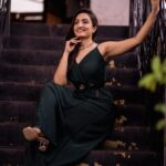 Vaishnavi Gowda Instagram - Blue blue God bless you ! Green Green ….. …… Complete it if you’ve ever played this … 🤪 PC - @karthikrameshphotography