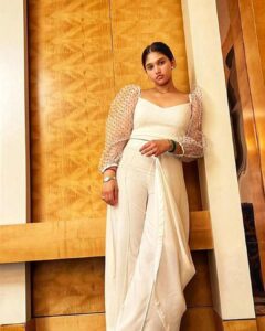 Vanitha Vijayakumar Instagram - 18th birthday at @itcgrandchola @jovika_vijaykumar