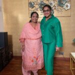 Vanitha Vijayakumar Instagram - Lovely afternoon spent with #premathejournalist @premathejournalist … conversation,good laughs and a few tears … ty so much for a heartwarming interview … COMING SOON @vanithavijaykumarstylingstudio Hyderabad