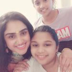 Vanitha Vijayakumar Instagram - #internationalgirlchildday #girlchildday #girlpower #daughter #daughters #motherhood to both my pillars of strength the reason for my everything,my besties,my moms❤️ live your life to the fullest and achieve your dreams .amma has your back like you always have mine💪#yougogirl