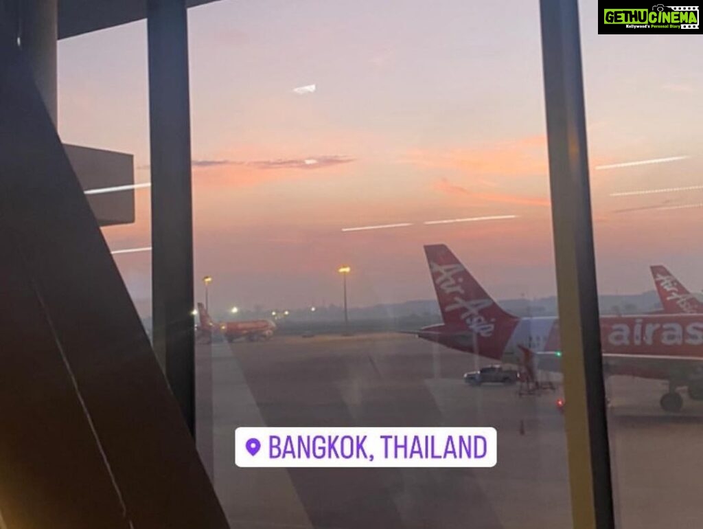 Vanitha Vijayakumar Instagram - And my little princess arrives… ❤ @jaynitha_rajann #bangkok Bangkok City, Thailaind