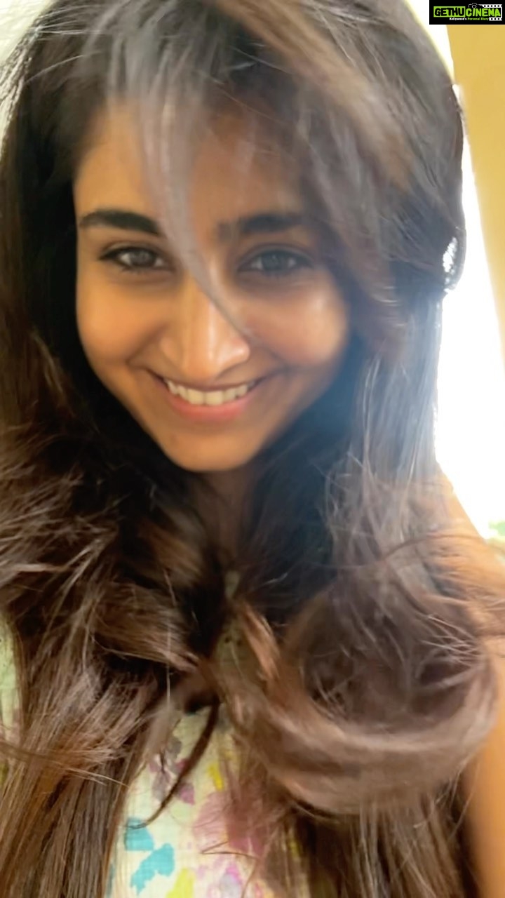 Varshini Sounderajan Instagram - Good hair days!