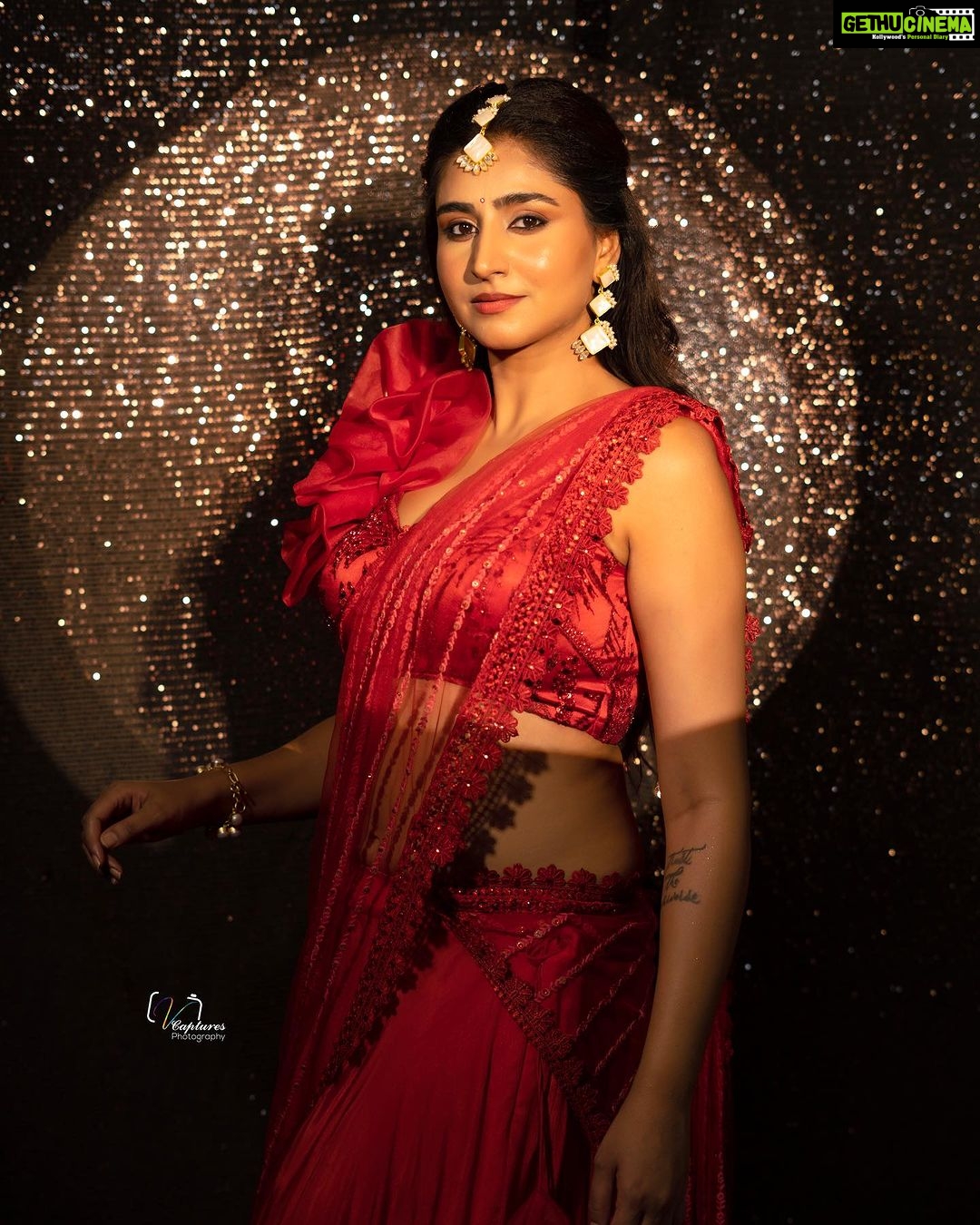 Varshini Sounderajan Instagram - Andhariki Vinayaka chavithi shubhakanshalu 🙏 Watch #ganapathipapamoriya on @starmaa 12pm Wearing @bhargavi.amirineni Jewels @houseofqc Makeup @pritikakapoorartistry PC @v_capturesphotography