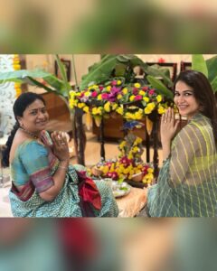 Varun Tej Instagram - Happy Vinayaka chavithi!
Wishing you all great 
health & prosperity. ♥️

Missing you @niharikakonidela 😘😘😘