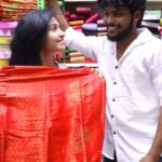 Venba Instagram - @km_sarees_madurai கே. எம் சாரீஸ் நிறுவனம் ஜவுளி துறையில் 75 வருட அனுபவம் நிறைந்த நிறுவனம் ஆகும், எங்களது நோக்கம் ( What is Visiongv?) என்ன வென்றால், குறைந்த முதலீட்டில் சொந்தமான ஜவுளி தொழில் தொடங்க உதவி செய்கிறோம், ஜவுளி தொழில் தொடங்க உதவி செய்வது மட்டும் அல்லாமல், ஜவுளி தொழில் எவ்வாறு லாபகரமாக கொண்டுசெல்வது என்ற நுணுக்கங்களை கற்று தருகிறோம், எங்கள் வாடிக்கையாளர்களின் கொள்முதல் எளிமையாக்கும் வகையில் சூரத், மும்பை, கோல்கத்தா, அகமதாபாத், போன்ற நகரங்களில் கிடைக்கக்கூடிய அனைத்து வகையான சாரீஸ், ரெடிமேட்ஸ் ஒரே இடத்தில் எளிதாக கிடைக்கச் செய்கிறோம், மற்றும் எங்களிடம் தமிழ்நாட்டில் கிடைக்ககூடிய அனைத்து வகை *(70 க்கு மேற்பட்ட) காட்டன் ஒரே இடத்தில் எளிதாக கிடைக்கச் செய்கிறோம், எங்களிடம் நைட்டிகள், கைளிகள், பாவாடை, ப்ளௌஸ், போர்வைகள், மேட்கள் ,துண்டுகள் அனைத்தும் ஒரே இடத்தில் எளிதாக கிடைக்கச் செய்கிறோம், THE BEST WHOLESALE DEALER IN SAREES, NIGHTY, TOPS, INNERWEAR, BOOK YOUR ORDER : 8220128144 ADRESS: KM SAREES 9.A KOTHAVAL SAVADI LANE, NEAR A2B RESTAURANT, VILAKKUTHOON, Madurai, Tamilnadu, India