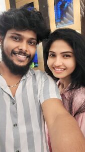 Venba Instagram - Happy Birthday Fraand🙌🏼 Having good friend with good heart is rare, Extremely happy that you found me🙈 May all your dreams come true. Ravi Blessed you...😉 #birthday #kadhalekadhale #bts #ravivjactor #ravivj #trending #monday #friends #raviriya #jawan #hayyoda
