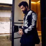 Vicky Kaushal Instagram - #TGIF 22nd Sept! 🍿🍿🍿
