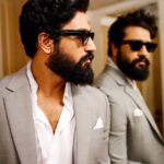 Vicky Kaushal Instagram - “Cameraman jaldi focus karo!”