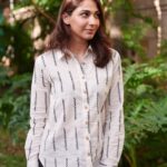 Vidhi Pandya Instagram - New shirt, new day, new you.👔 here’s the sneak peak to our new shirts collection. We cannot wait to see you in them.. 🥰 New collection is live now on our NANAKI website. ( link is mentioned in my bio) follow @nanaki_shop for every update. Happy shopping. 🫶🏻🌻🧿 #Nanakishirts #Nanakifashion #Nanakiprints #Shirtstyle #fresh #purecotton #newyou #womenshirts #classicelegance #shopwithus #beuniquelyyou #love