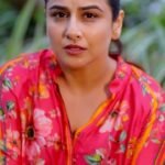 Vidya Balan Instagram - 👻
