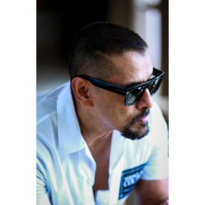Vikram Instagram - 😎