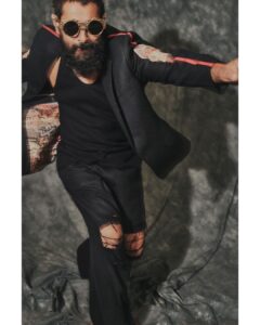 Vikram Instagram - “The ones who are crazy enough to think that they can change the world are the ones who do.” 
@anamikakhanna.in  @shravyavarma  @arifminhaz
