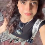 Vindhya Tiwari Instagram – How blessed I’m being surrounded with positive n humble souls -thank u @harleysclinic01 dr @sum1t79 for Radio frequency treatment n Iv antioxidants dose which can support my health by decreasing cell damage caused by free radicals !! #healthcare #skingoals #bodyfitness Harleys Clinic
