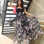 Vindhya Tiwari Instagram - Blossoming ,flowering n blooming at the same time 💕🙈🌸 #ootd #dressoftheday #beautifulmornings