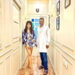 Vindhya Tiwari Instagram - Celebrating Friendships day @harleysclinic01 Thank u so much dr Sumit Agrawal for always being there for me ….the most genuine human being n the best doc for my skin n hair….Blessed to have u !! Highly recommend for skin n hair related treatments the best in town ⭐️⭐️⭐️⭐️⭐️ Harleys Clinic