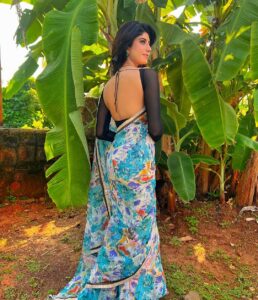 Vindhya Tiwari Instagram - Saree 💙 #ootd #shoot #gratitude