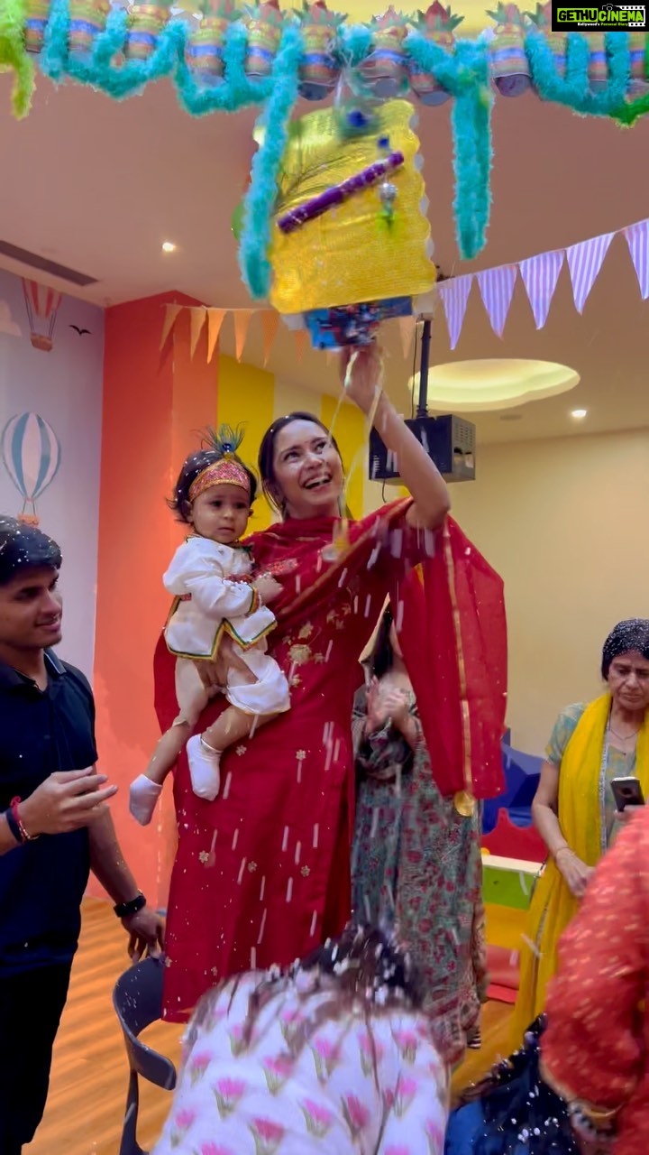 Vinny Arora Instagram - My first Janamashtami.. My first dahi handi 🥰