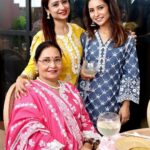 Vinny Arora Instagram - All things pretty at the launch of @shopmulmul’s new collection ❤️ My girls by my side made for the best Saturday outing 🥰