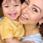 Vinny Arora Instagram - He’s been saying mama for a while but every time I turn my camera on he’s distracted , not today though. Today I got lucky 🍀❤️ luckiest to be his mama 🥰