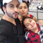 Vinny Arora Instagram - Told you not to grow up so fast, you didn’t listen 🤦🏻‍♀️ But you grew up into this lovely human being that we can’t complain ❤️🧿 It’s not unknown to you & the world that we love you to bits .. you will always be our baby girl not matter how old & tall you grow !!! Happy birthday @arorasamaira29 ❤️❤️ Now move in with us na please !?!