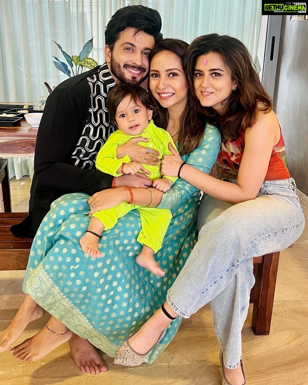 Vinny Arora Instagram - Very few humans I have loved so much, as much as I love you ❤️ Here’s wishing a happy birthday & the happiest life to our sunshine girl , now pour us both a big glass of wine ok🍷💃🏻