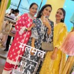 Vinny Arora Instagram - All things pretty at the launch of @shopmulmul’s new collection ❤️ My girls by my side made for the best Saturday outing 🥰