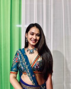 Virti Vaghani Instagram - Raase Ramee Re Dil!💙