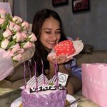 Virti Vaghani Instagram – Saying bye to teen while smiling teeth to teeth!❤️