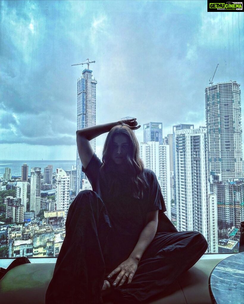 Wamiqa Gabbi Instagram - My dreams are higher than these buildings 🏙️ #ShayaranaKhwaab