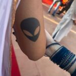 Warina Hussain Instagram – found my tribe’s girl #👽 on the sets of #SuheVe 😁😝