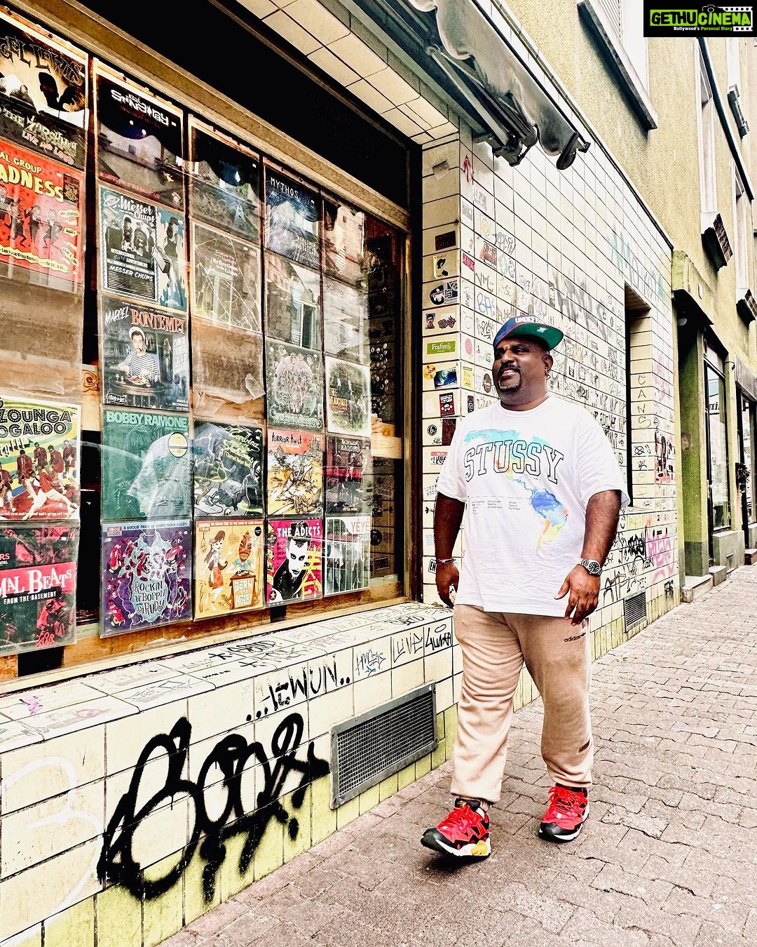 Yogi B Instagram - Vanakkam from the birth place of Adidas 👟 Neumanns and Brauners 🎤 Germany