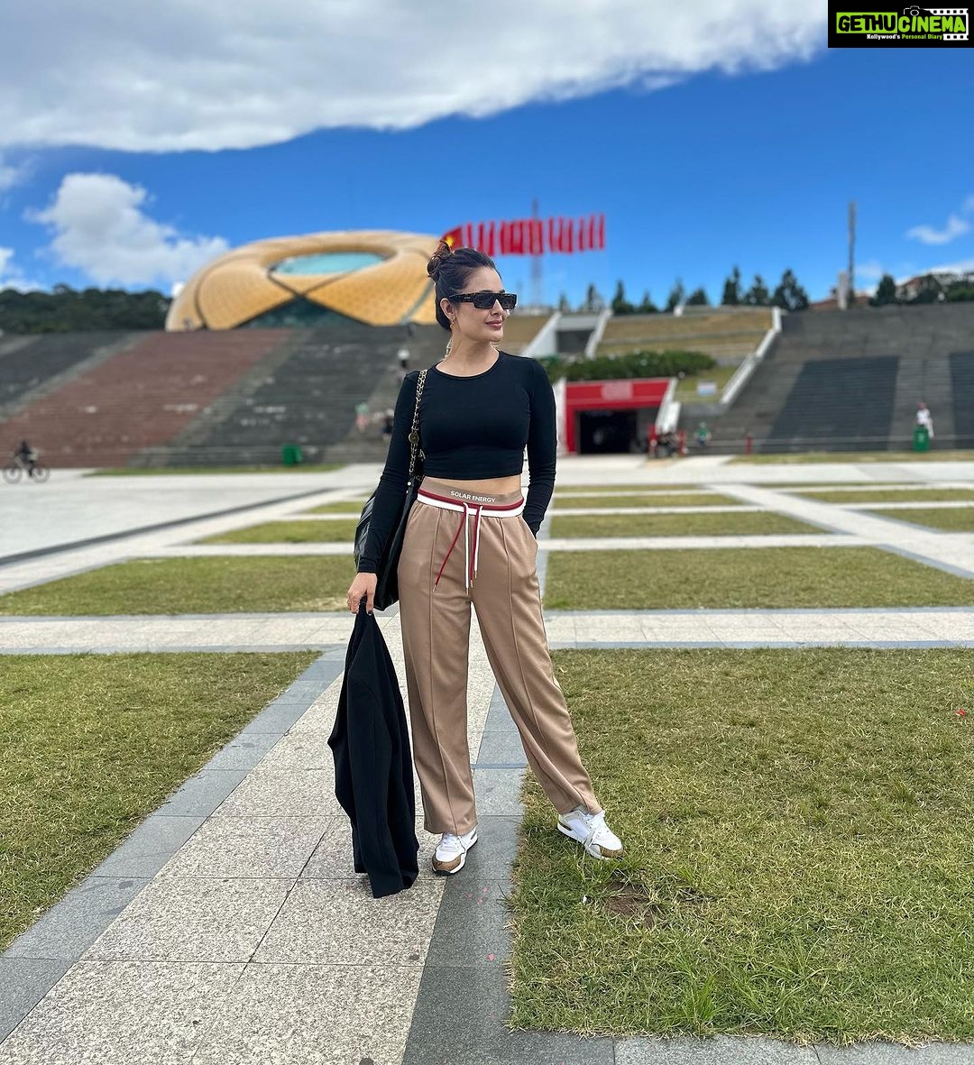 Yuvika Chaudhary Instagram - Beautiful 🇻🇳