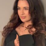 Yuvika Chaudhary Instagram – Song mere baby @princenarula ke taraf se mujhe ❤️ and yes @ @rupanbal rupanbal u killed it again @dilpreetvfx