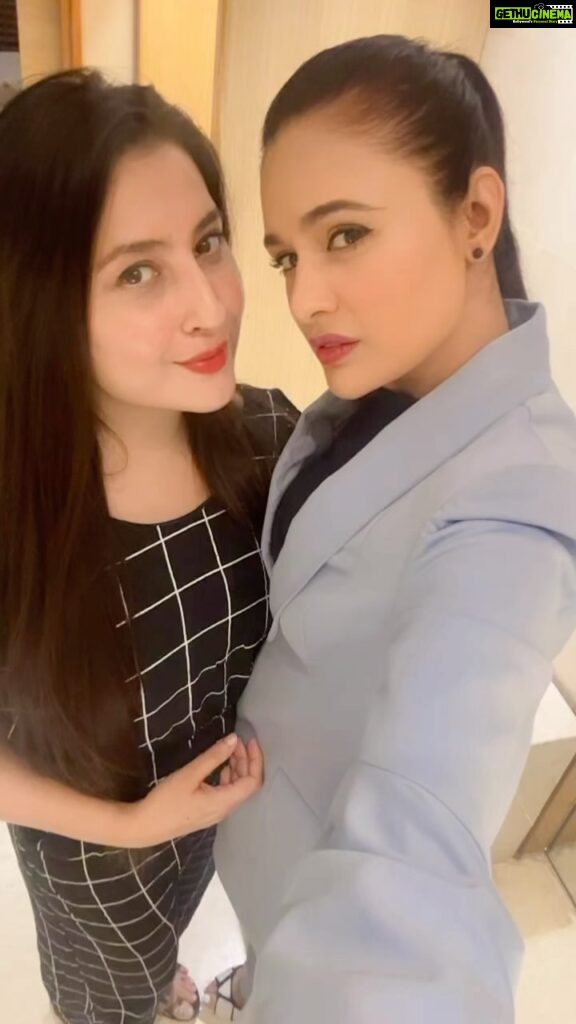 Yuvika Chaudhary Instagram - Best time together always @gargisharma290 ❤❤❤