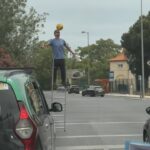 A. R. Rahman Instagram - Free entertainment during a Lisbon traffic Signal 😄 Captured on #iphone by @myuran Lisbon, Portugal