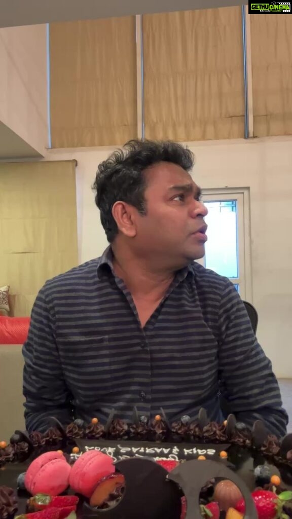 A. R. Rahman Instagram - Insta live on 6 1 23 🌺🌹🤲🏼🙏 India