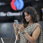Aadhirai Soundarajan Instagram – Celebrate the Festival of Lights with the Festival of Savings!
Make your Diwali special with @samsungindia 💥 #samsungindia 

Hurry and grab this Diwali deal @thechennaimobiles before it’s gone – you don’t want to miss out on this opportunity!! #diwalidelight 

Team : 

🎥 : @haran_official_ @charan_seenan @meticulous_makeovers 

#aadhiraisoundararajan #diwali #samsung #ad #diwalivibes #influencer #reels Chennai, India