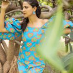 Aahana Kumra Instagram – We’ll always have our blue skies 💙🦋🌧️🧿🤸‍♀️☀️
Photography : @yashjangidphotography 
Creative director : @abhimanyusinghtomarr 
Styling : @juhi.ali 
Make up and hair : @omsenmakeup 
Location : @theclubmumbai 
#autumnleaves 
.
.
#tuesday #tuesdaythoughts #tuesdayvibes #aahanakumra #photoshoot #photooftheday #photography #portraitphotography The Club Mumbai
