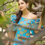 Aahana Kumra Instagram – We’ll always have our blue skies 💙🦋🌧️🧿🤸‍♀️☀️
Photography : @yashjangidphotography 
Creative director : @abhimanyusinghtomarr 
Styling : @juhi.ali 
Make up and hair : @omsenmakeup 
Location : @theclubmumbai 
#autumnleaves 
.
.
#tuesday #tuesdaythoughts #tuesdayvibes #aahanakumra #photoshoot #photooftheday #photography #portraitphotography The Club Mumbai