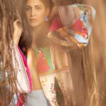 Aahana Kumra Instagram – Falling leaves🍁🍁 pumpkin please 🎃🎃
Photography : @yashjangidphotography 
Creative director : @abhimanyusinghtomarr 
Styling : @juhi.ali 
Make up and hair : @omsenmakeup 
Location : @theclubmumbai
#autumnleaves 
.
.
#tuesday #tuesdaythoughts #tuesdayvibes #aahanakumra #photoshoot #photooftheday #photography #portraitphotography The Club Mumbai