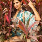 Aahana Kumra Instagram - Looking for a sun date on a cloudy date ☀️☀️🌧️🌧️ Photography : @yashjangidphotography Creative director : @abhimanyusinghtomarr Styling : @juhi.ali Make up and hair : @omsenmakeup Location : @theclubmumbai #sundaze . . . . #sunday #sundayfunday #sundayvibes #sundate #aahanakumra #photoshoot #s#photooftheday #photography #portraitphotography The Club Mumbai