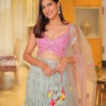 Aahana Kumra Instagram - Diwali parties and the sho sha 2023 🪔🧨🥂💕🌸 Lehenga : @shivaliahmedabad PR : @sonyashaikh Earrings : @anaghaartsnjewels Photos : @karanhenry #diwali2023 . . . . #diwali #diwalioutfit #diwaliparties #diwalivibes #lehenga #lehengalove #indianfestival #indianfestivewear #aahanakumra Mumbai - मुंबई