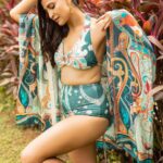 Aahana Kumra Instagram - I always travel light ☀️☀️🌧️🌧️ Photography : @yashjangidphotography Creative director : @abhimanyusinghtomarr Styling : @juhi.ali Make up and hair : @omsenmakeup Location : @theclubmumbai #mondayblues . . . . #monday #mondaymotivation #mondaymood #mondayvibes #aahanakumra #photoshoot #photooftheday #photography #portraitphotography The Club Mumbai