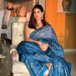 Aahana Kumra Instagram - इश्क़ वो है जब मैं शाम होने पर मिलने का वादा करूँ और वो दिन भर सूरज के होने का अफ़सोस करे 🌸🌞🫶 #saturdate #goldenhour . . . . #evening #sareelover #alldressedup #saturday #saturdayvibes #saturdaymood #aahanakumra Mumbai - मुंबई