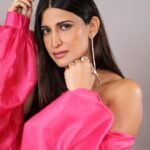 Aahana Kumra Instagram - Looking like a wow💕💕💕💕 @bombaytimes @timesfashionweek @whistling_woods Styling : @juhi.ali Make up : @komzy_le Hair : @kahkashaaaan Photos : @karanhenry Jewellery : @shopeurumme @rubans.in Shoes : @oceedeeshoes Managed by : @suchijaggi @itsbhavyapatel_ #showstopper #fashionweek . . . #showstopper #runway #photoshoot #monday #manicmonday #mondaymotivation #mondaymood #portraitphotography #runwayfashion #monday #aahanakumra Mumbai - मुंबई