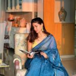 Aahana Kumra Instagram - इश्क़ वो है जब मैं शाम होने पर मिलने का वादा करूँ और वो दिन भर सूरज के होने का अफ़सोस करे 🌸🌞🫶 #saturdate #goldenhour . . . . #evening #sareelover #alldressedup #saturday #saturdayvibes #saturdaymood #aahanakumra Mumbai - मुंबई
