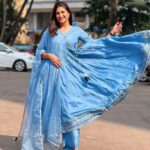 Aahana Kumra Instagram – Happy Dussera from me and the Mumbai Local 💕🌸🫶🌆🚂🚃💯🧿
I often get asked why do I choose to travel by public transport in Mumbai and my answer is as always the same! I’ve taken a public transport through my college life! From andheri to Churchgate and now we have Ac trains! Nothing beats that! 🌆💕🚂
It’s the most convenient way to beat traffic and it’s simply the best! Whether it’s the Mumbai Local or the Metro! I’ve always loved saving time and as a proud Mumbaikar who loves her Mumbai Local and metro, nothing beats this city that never sleeps🫡🙏🫶🧿🌸
Outfit : @tara_c_tara 
#happydussehra 
#mumbailocal 
.
.
.
.
#mumbai #dusshera #dasera #localtrain #mumbai #aahanakumra #festival #festivities Mumbai – मुंबई