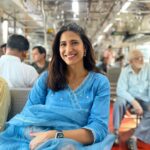 Aahana Kumra Instagram - Happy Dussera from me and the Mumbai Local 💕🌸🫶🌆🚂🚃💯🧿 I often get asked why do I choose to travel by public transport in Mumbai and my answer is as always the same! I’ve taken a public transport through my college life! From andheri to Churchgate and now we have Ac trains! Nothing beats that! 🌆💕🚂 It’s the most convenient way to beat traffic and it’s simply the best! Whether it’s the Mumbai Local or the Metro! I’ve always loved saving time and as a proud Mumbaikar who loves her Mumbai Local and metro, nothing beats this city that never sleeps🫡🙏🫶🧿🌸 Outfit : @tara_c_tara #happydussehra #mumbailocal . . . . #mumbai #dusshera #dasera #localtrain #mumbai #aahanakumra #festival #festivities Mumbai - मुंबई