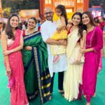 Aahana Kumra Instagram - शुभो अष्टमी💕🌸🧿🙏 Happy Ashtami to all 🌸💕👯‍♀️🫶 Outfit : @tara_c_tara #durgapuja #ashtami . . . . #ashtami #happyashtami #durgamaa #aahanakumra #pandalhopping #navratri #navratri2023 Mumbai - मुंबई